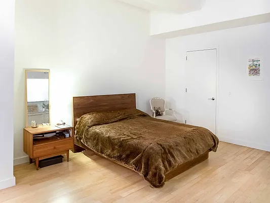 Rented by Sotheby's International Realty | media 14