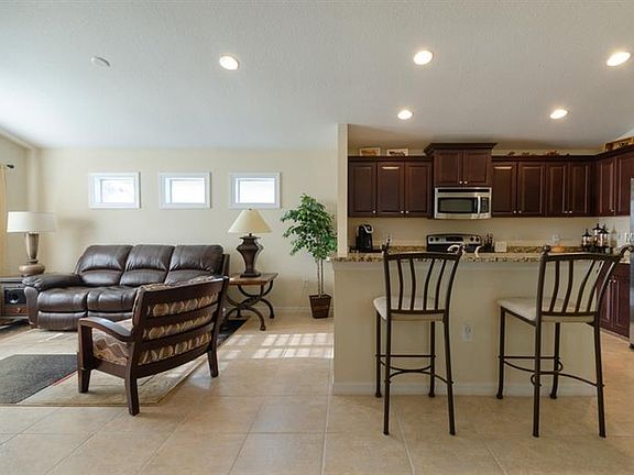 5th image of 4739 Woodbrook Dr