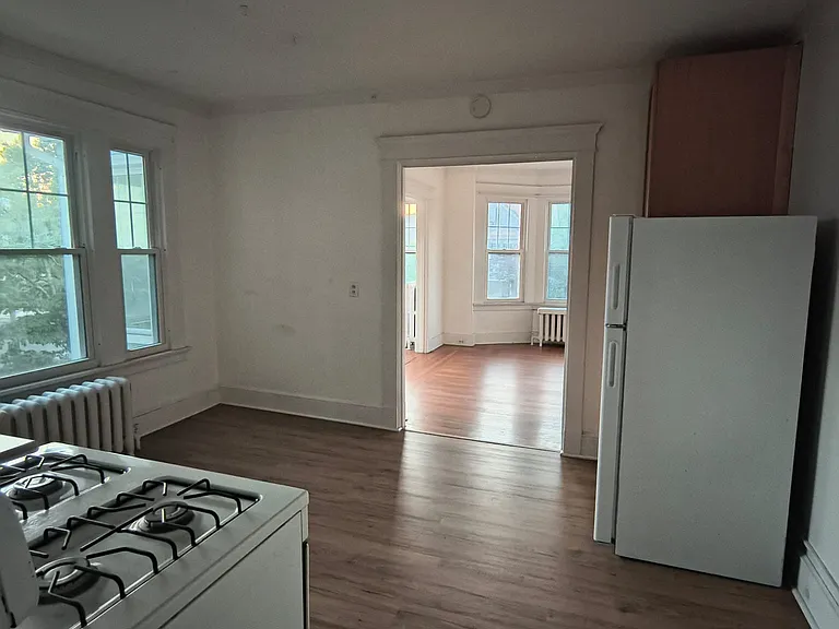160 Main St #2 — Photo 5