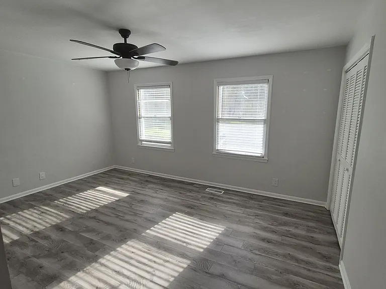 170 Springdale Ct — Photo 9