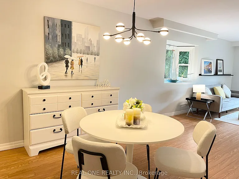 290 Westcourt Pl — Photo 8