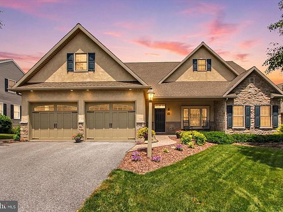 2nd image of 848 Cambridge Dr