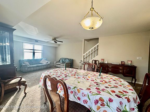 5th image of 96 Abington Gardens Dr