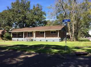 1220 E Dawn St, Gonzales, LA 70737