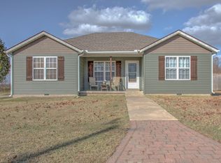 124 W Gum Rd, Carterville, MO 64835