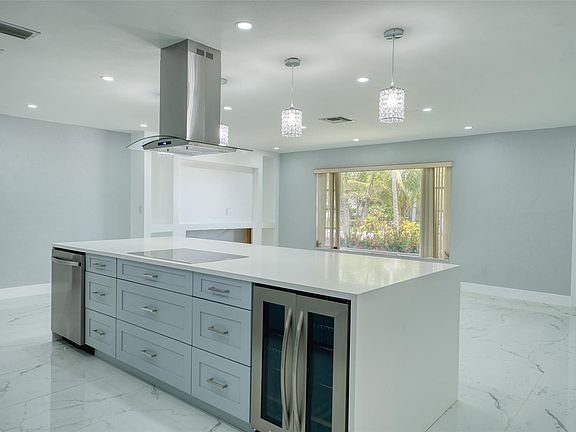 4th image of 6603 NW 97th Avenue