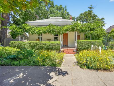 237 B St, Ashland, OR, 97520
