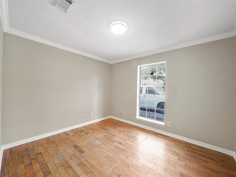 16121 Singapore Ln — Photo 17