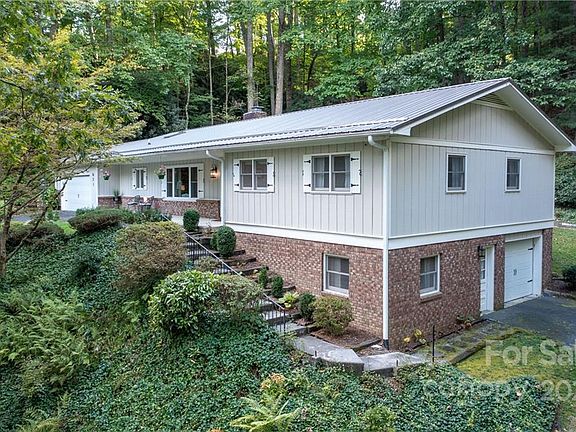 5th image of 821 Greenwood Dr