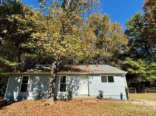 6403 Burning Bush Ct, Charlotte, NC 28227