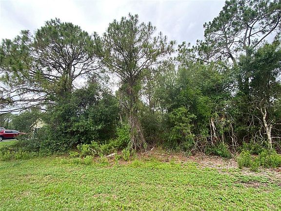 2nd image of Ascot Dr