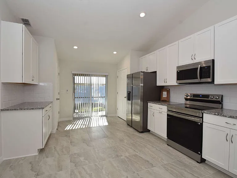 11 Buttonwood Ln #A — Photo 15