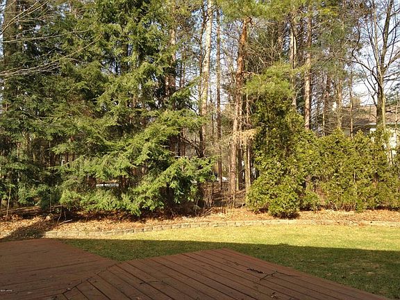 5th image of 15269 Hofma Dr