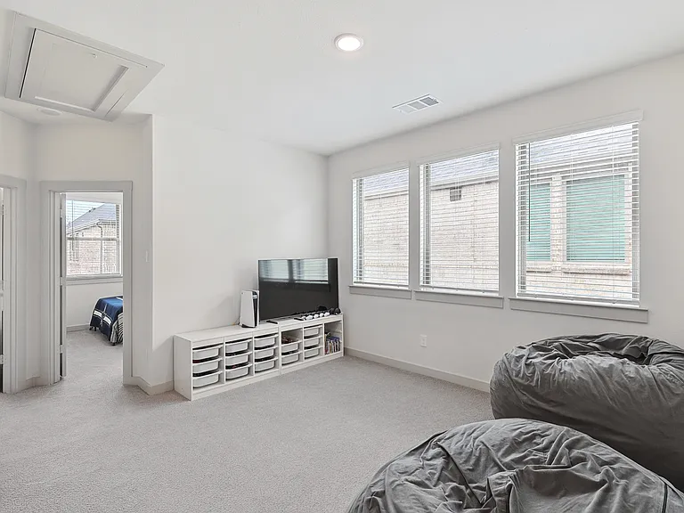 213 McConathy Way — Photo 9