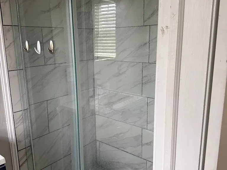115 S Rosewood Dr — Photo 17