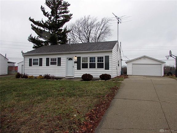 3rd image of 793 Enola Dr