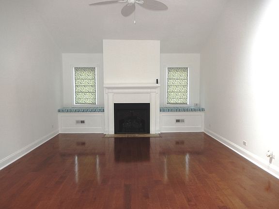 3rd image of 6426 Woodsbriar Ct