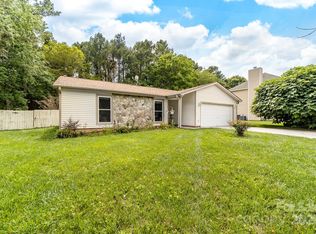 10951 Fox Mill Ln, Charlotte, NC 28277