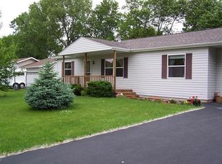1522 Iowa St, Sturgeon Bay, WI 54235