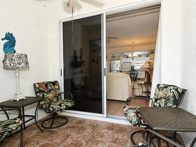 8389 Wingate Dr — Photo 16