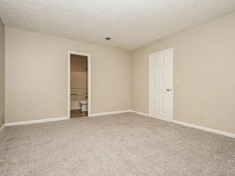 3489 Newberry Trl — Photo 9