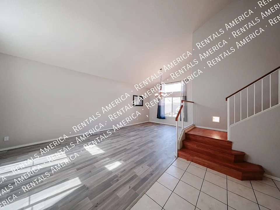 19505 N 55th Dr