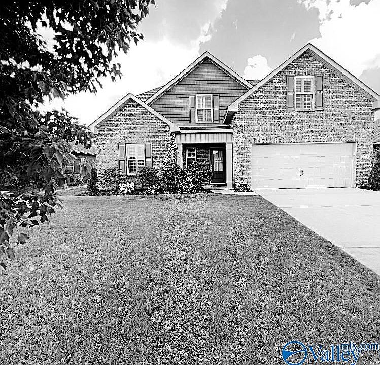 2nd image of 173 Olde Dogwood Trl