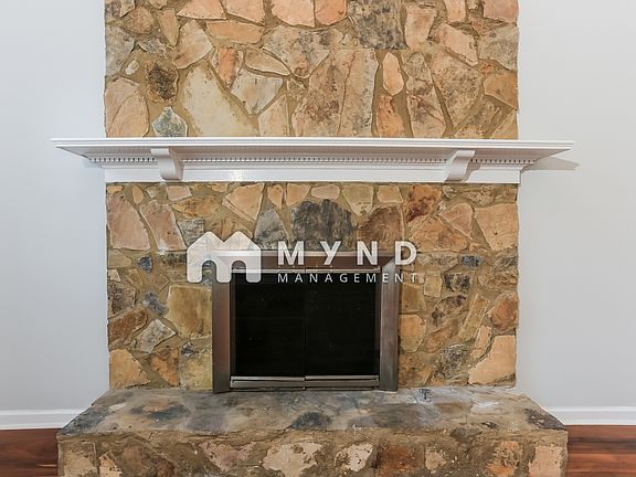 4th image of 3226 Plymouth Rock Dr