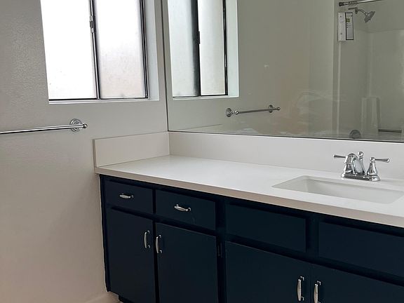 5th image of 5715 Elmer Ave APT 12