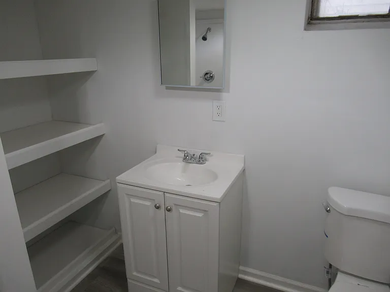 330 Paul St — Photo 15