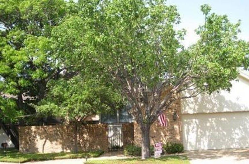 1st image of 4500 Village Oak Dr