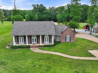 332 Holmes Hollow Ln, Canton, MS 39046
