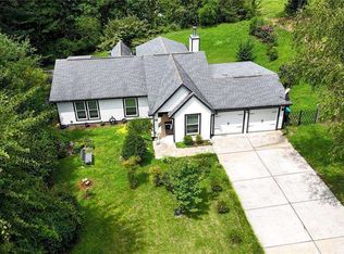 2722 Inverloch Cir, Duluth, GA 30096
