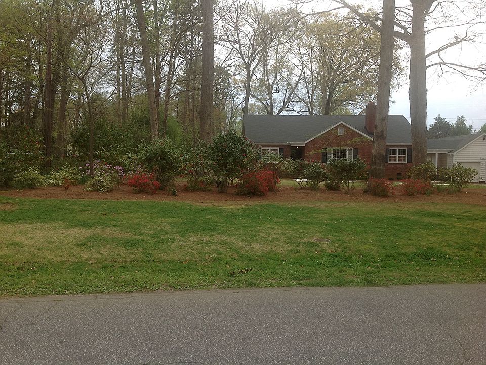 1st image of 30 Wedgewood Dr