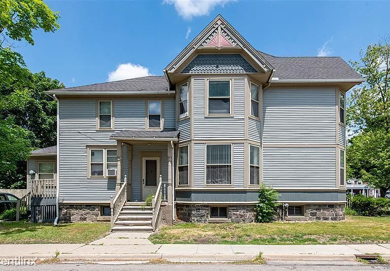 301 N Washington St #HOUSE — Photo 2