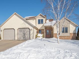 242 Killdeer Ave, Campbellsport, WI 53010