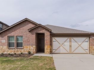 6425 Yorkdale St, Aubrey, TX 76227