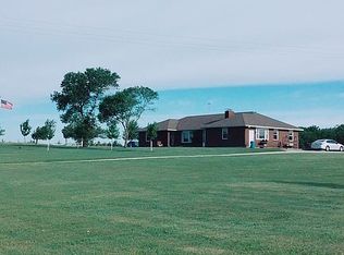 16468 K16 Hwy, Oskaloosa, KS 66066