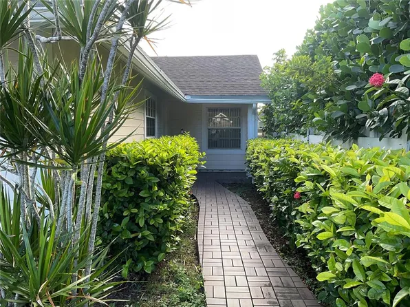 10105 SW 141st Ct, Miami, FL 33186
