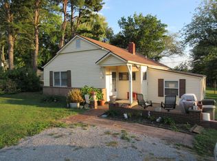 2270 Raleigh Rd, Eldorado, IL 62930