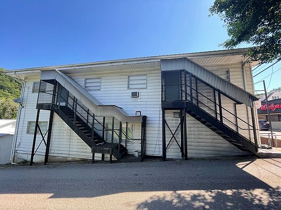 2nd image of 334 Main St