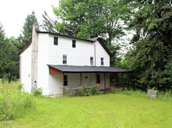 62 Crestmont Dr, Newfoundland, PA 18445