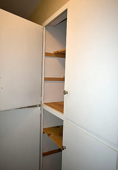 411 Clark Dr — Photo 16