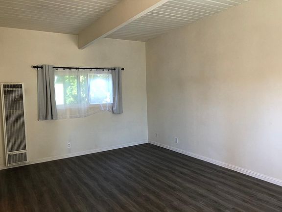 4th image of 1616 E Sycamore Ave APT 11
