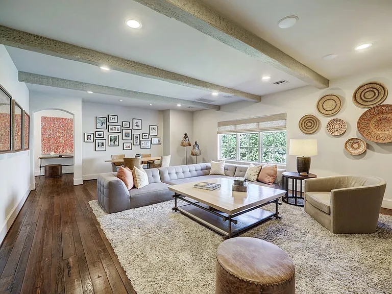 5610 Lynbrook Dr — Photo 32