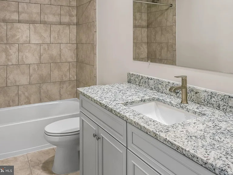 1705 Water Crossing Rd — Photo 35