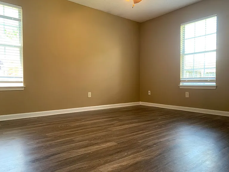 1584 Joy Blvd — Photo 5