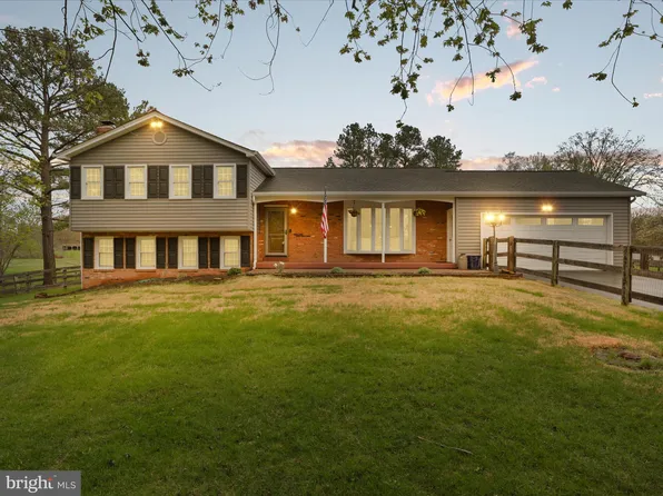 2715 Logmill Rd, Haymarket, VA 20169