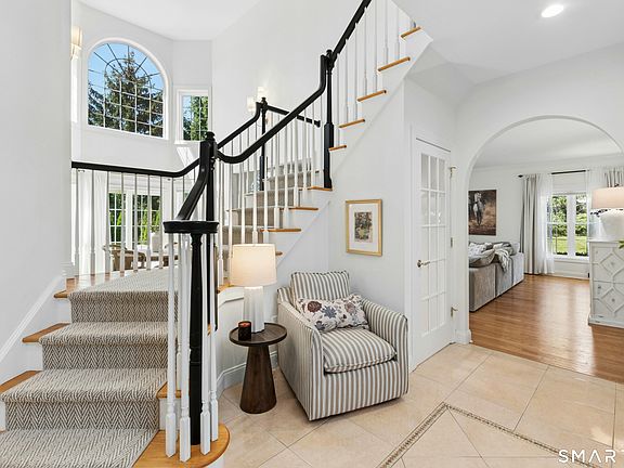 5th image of 81 Pine Hill Road