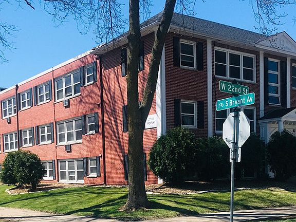 2nd image of 2200 Bryant Ave S APT 5